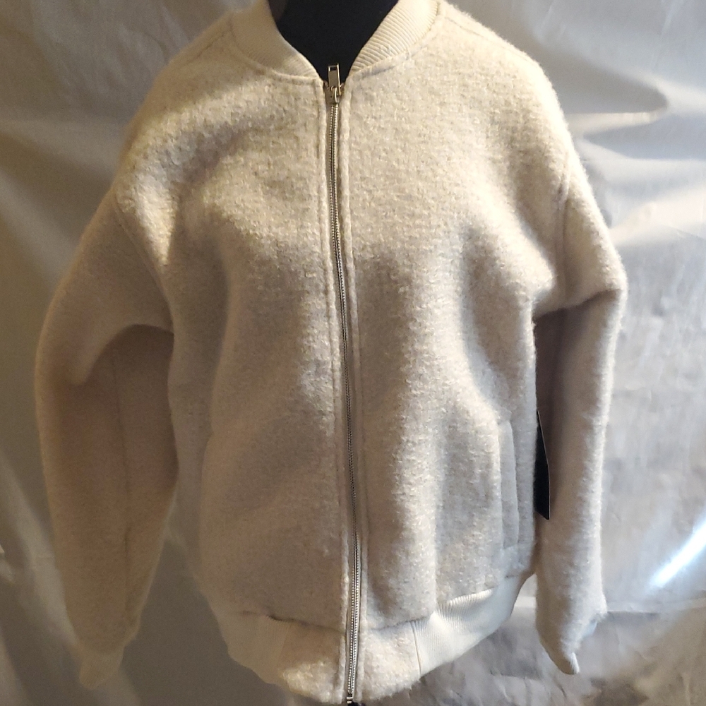 Olive Avenue Elegant Cream Teddy Jacket for Women